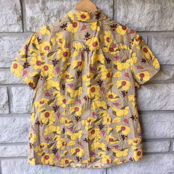 "Poppy Field" Floral Button Down Blouse / 3 for $33 Sale - Picture 2 of 4